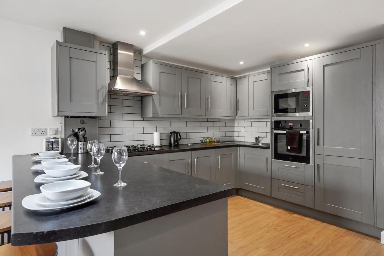 Boutique Abode - Sleeps 6-parking &garden *