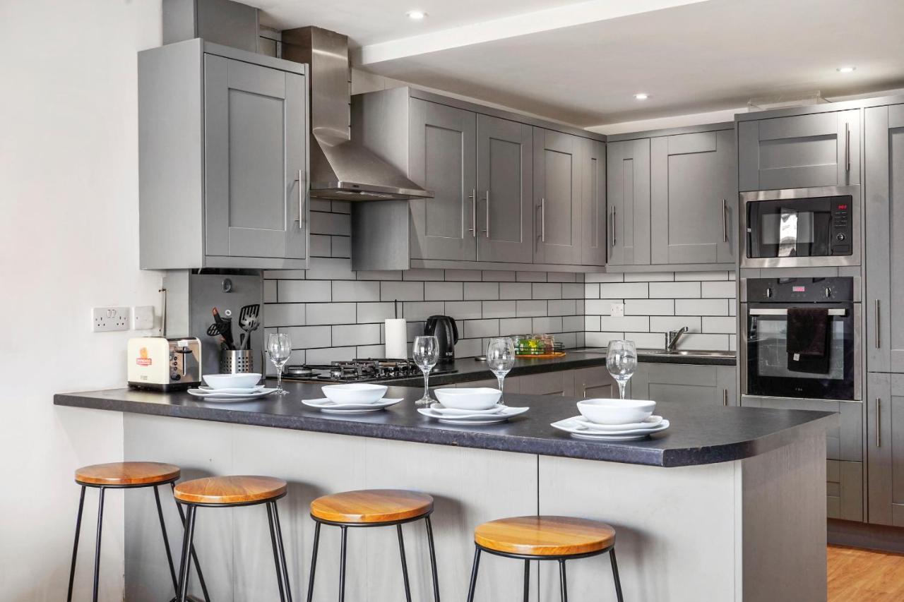 Boutique Abode - Sleeps 6-parking &garden Apartament *